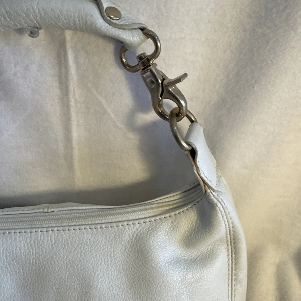 HOBO INTERNATIONAL White Pebbled Leather Hobo  Bag Purse Zip Close Snap Handles